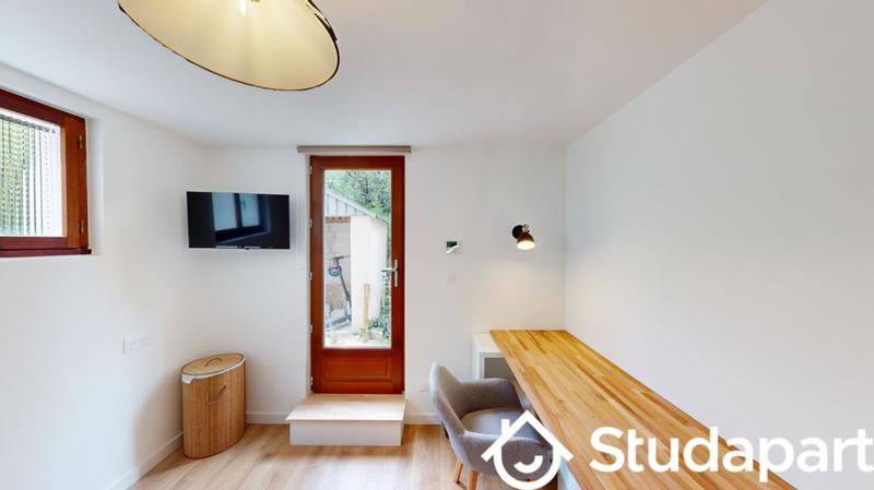 Chambre - 12 m² - 1 pièce