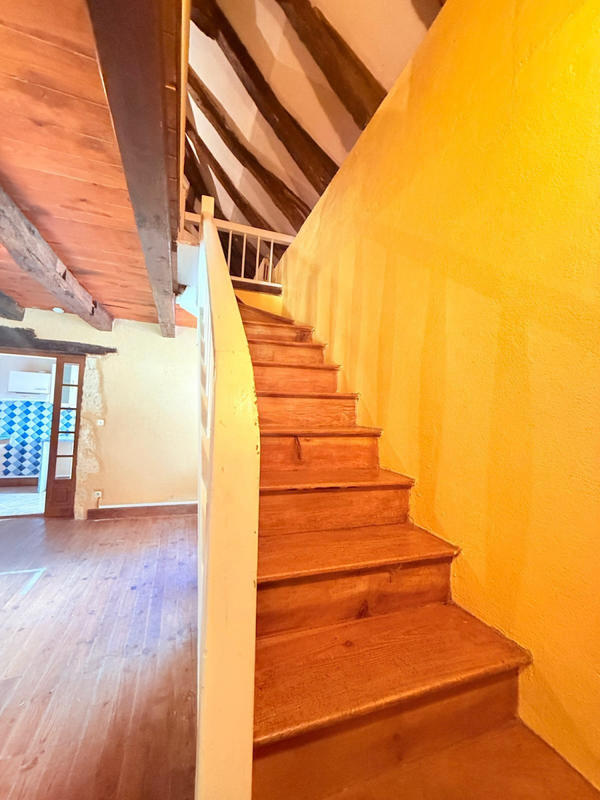 Maison - 280 m² - 12 pièces