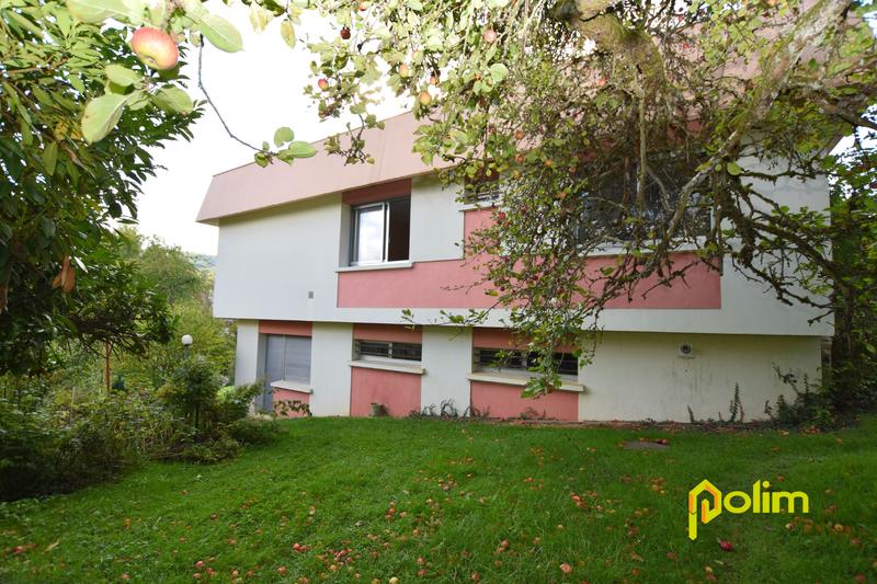 Maison - 257 m² - 7 pièces