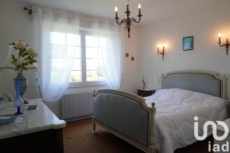 Maison - 211 m² - 10 pièces