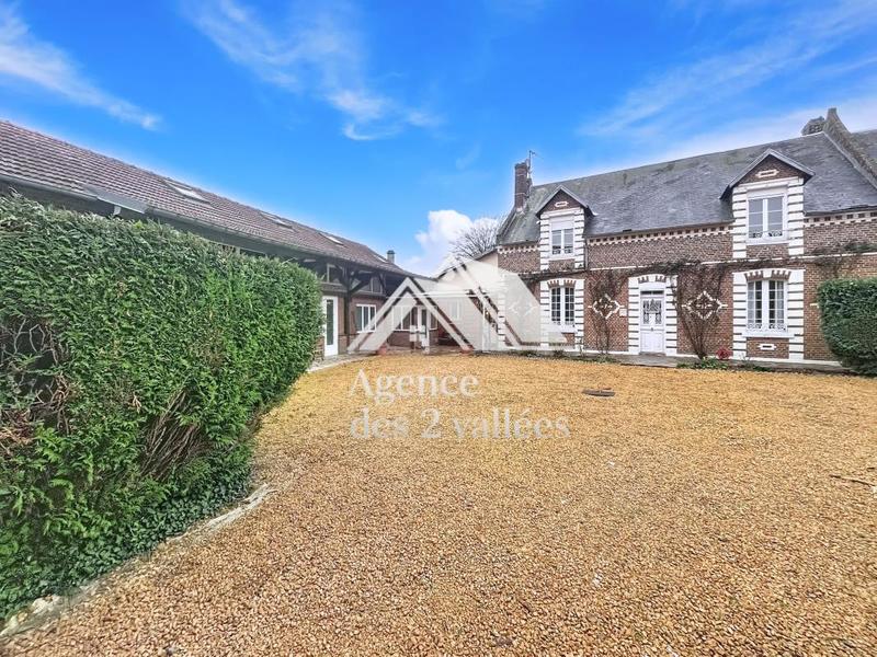 Propriété - 245 m² - 5 pièces