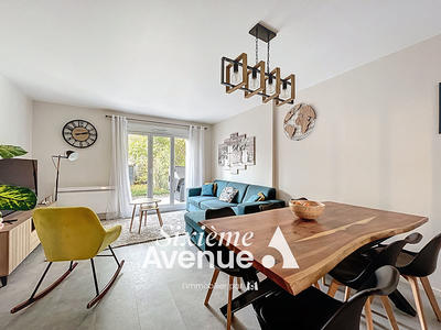 Maison - 93 m² - 5 pièces