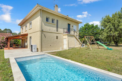 Maison - 182 m² - 7 pièces