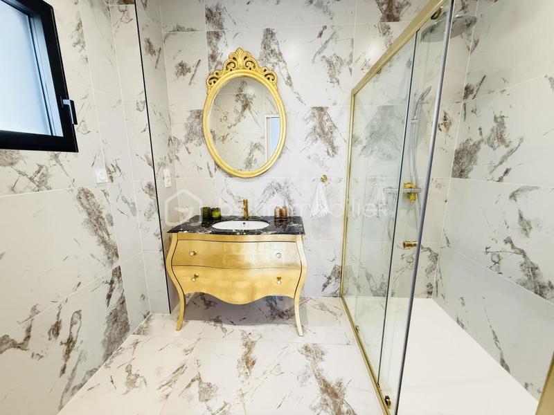 Maison - 172 m² - 6 pièces