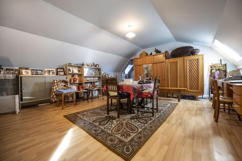 Maison ancienne - 224 m² - 8 pièces