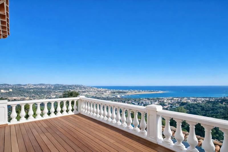 Villa - 149 m² - 6 pièces