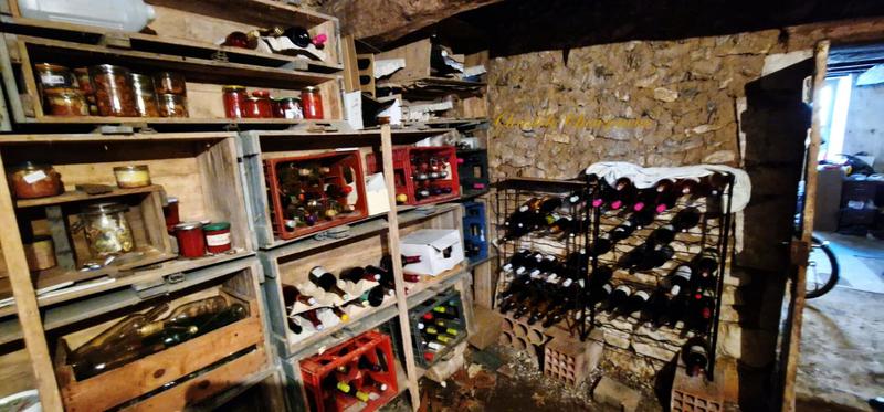 Maison - 96 m² - 9 pièces