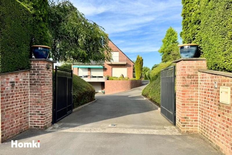 Maison - 214 m² - 7 pièces