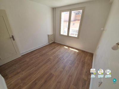 Appartement - 64 m² - 3 pièces