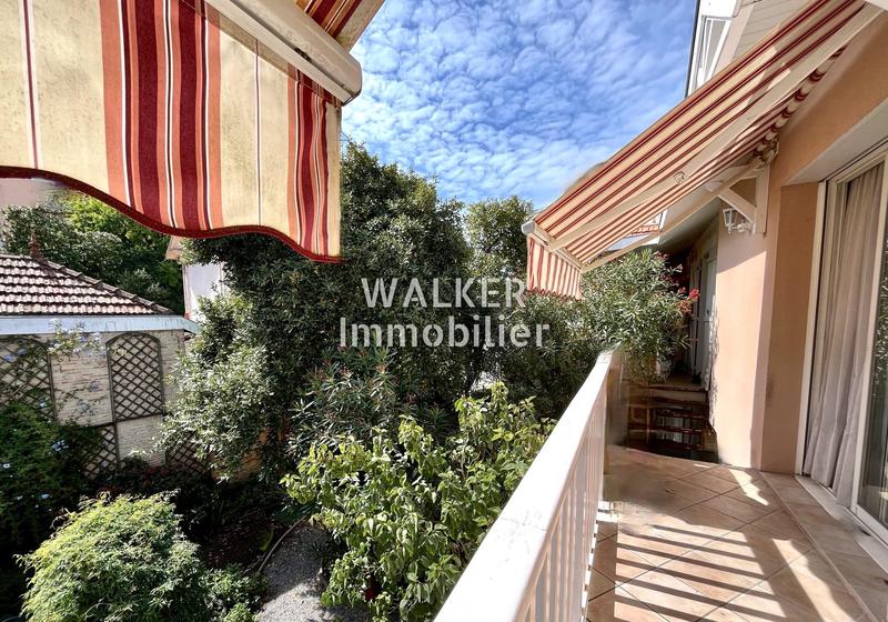 Villa - 260 m² - 10 pièces