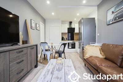 Chambre - 12 m² - 1 pièce