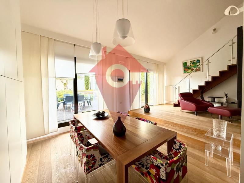 Maison d'architecte - 204 m² - 9 pièces