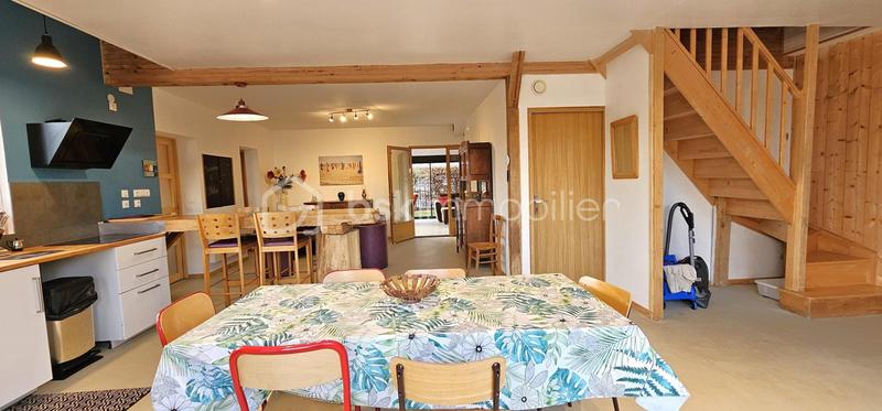 Maison - 147 m² - 5 pièces