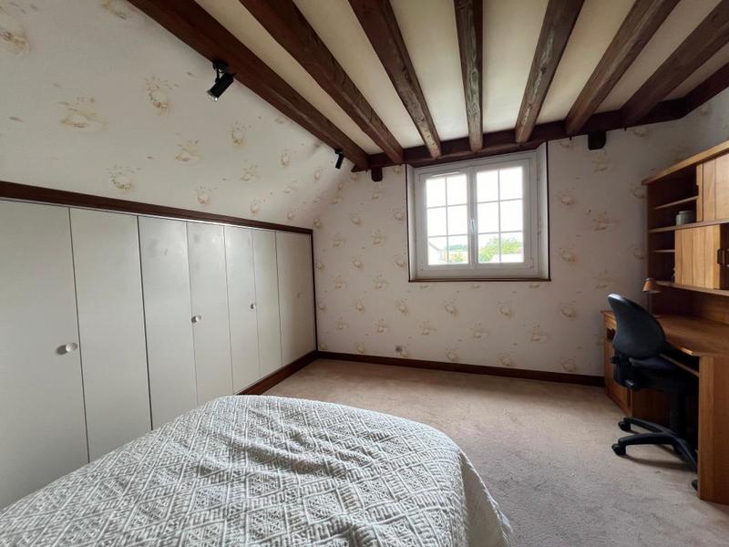 Maison - 233 m² - 7 pièces