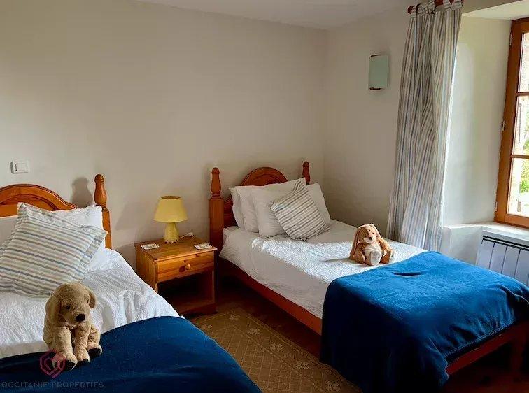 Maison de village - 180 m² - 7 pièces