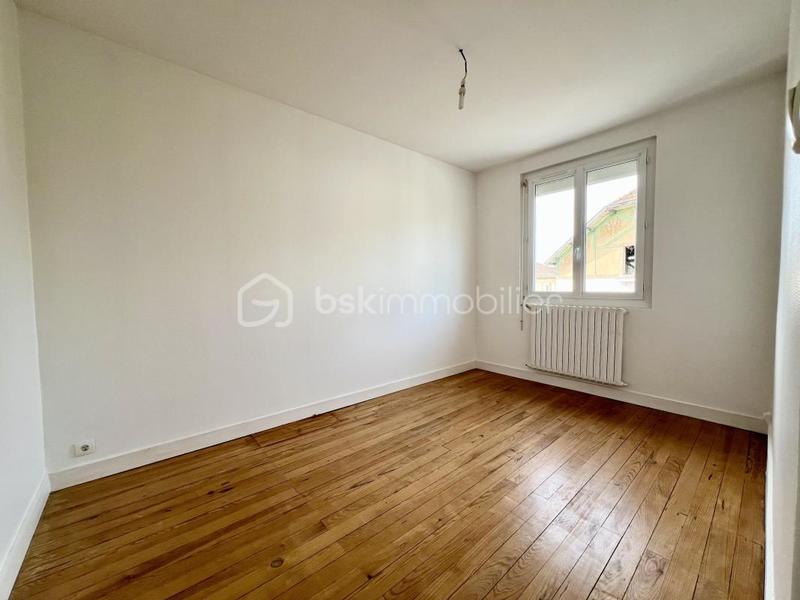 Maison - 93 m² - 4 pièces