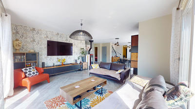 Maison - 140 m² - 5 pièces