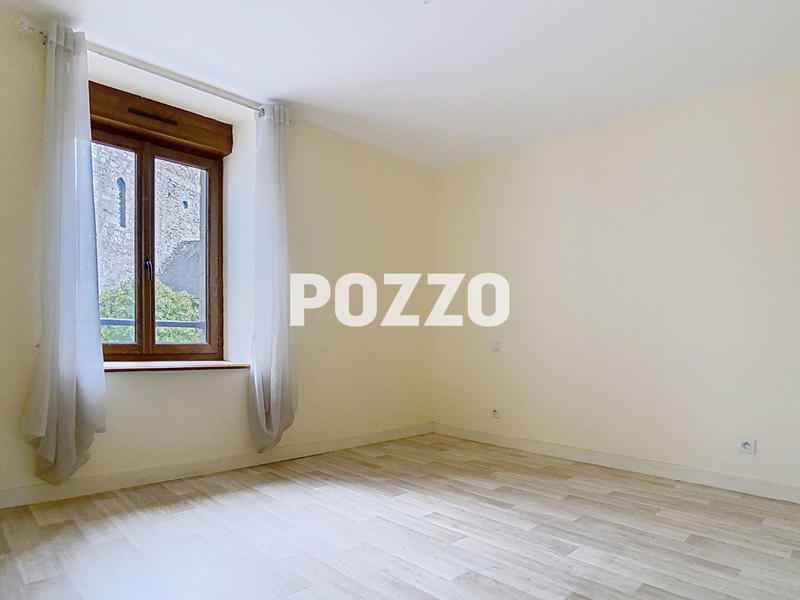 Maison - 166 m² - 7 pièces