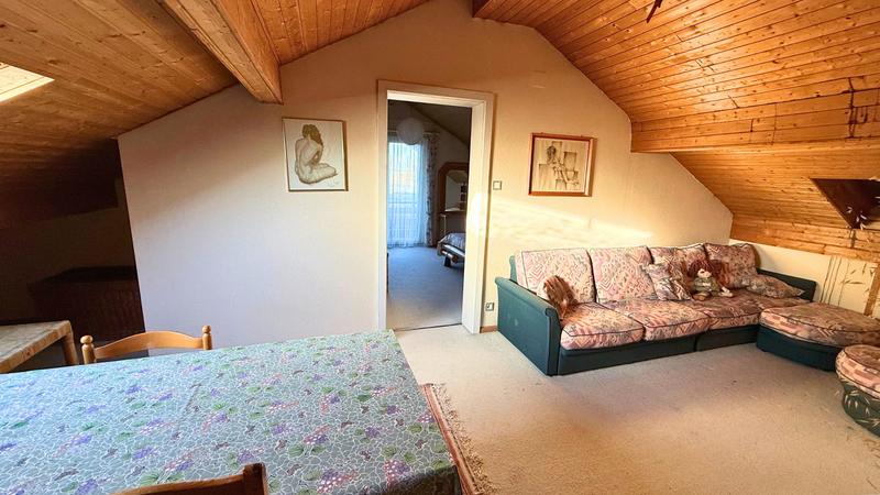 Maison - 225 m² - 8 pièces