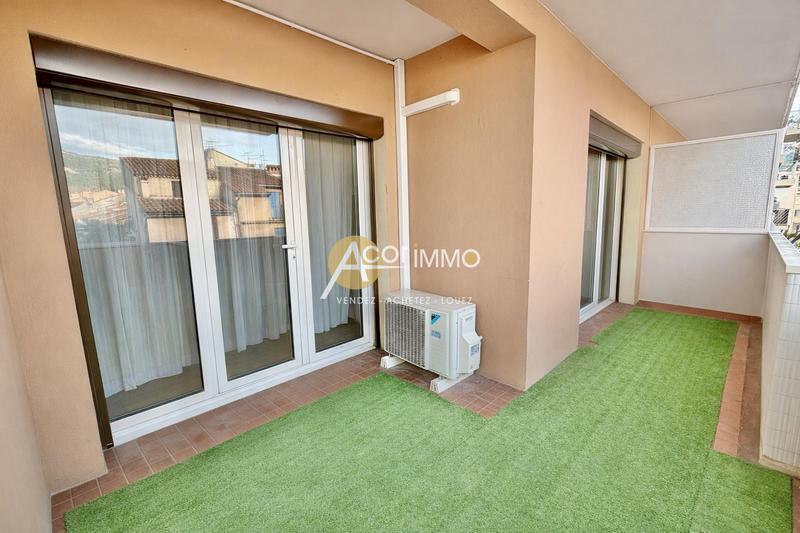 Appartement - 96 m² - 5 pièces