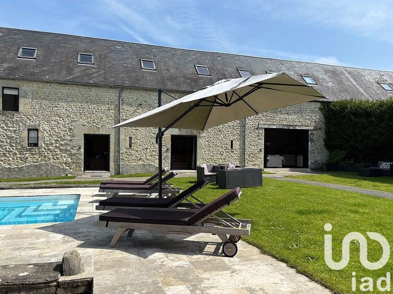 Maison - 287 m² - 12 pièces