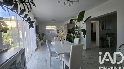 Maison - 110 m² - 4 pièces