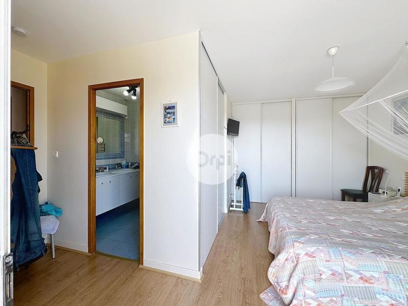 Maison - 210 m² - 7 pièces