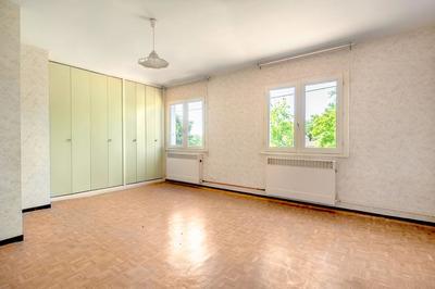 Maison - 147 m² - 7 pièces