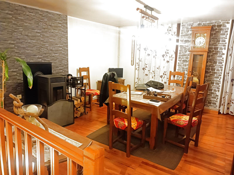 Appartement - 160 m² - 6 pièces