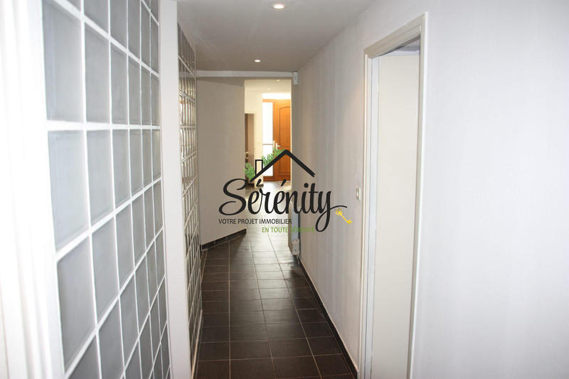 Appartement - 90 m² - 5 pièces