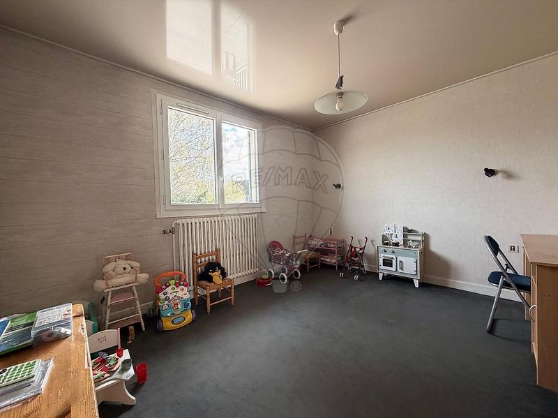 Maison - 137 m² - 6 pièces