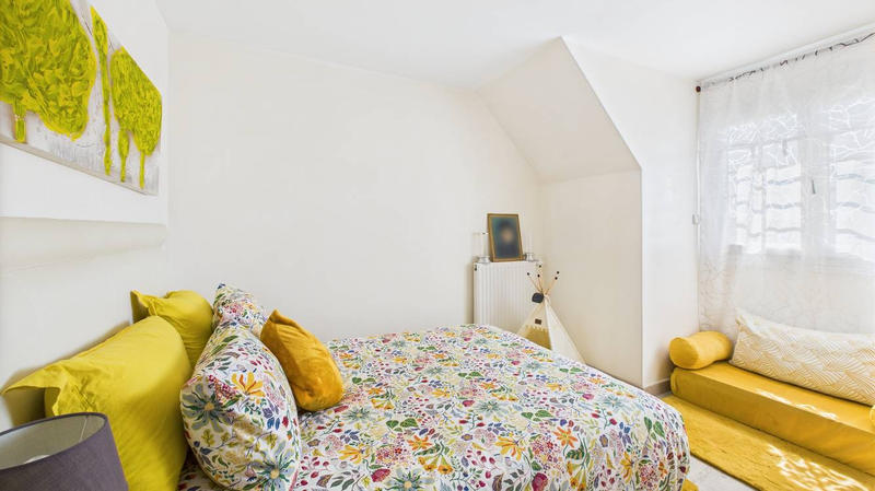 Maison - 228 m² - 7 pièces