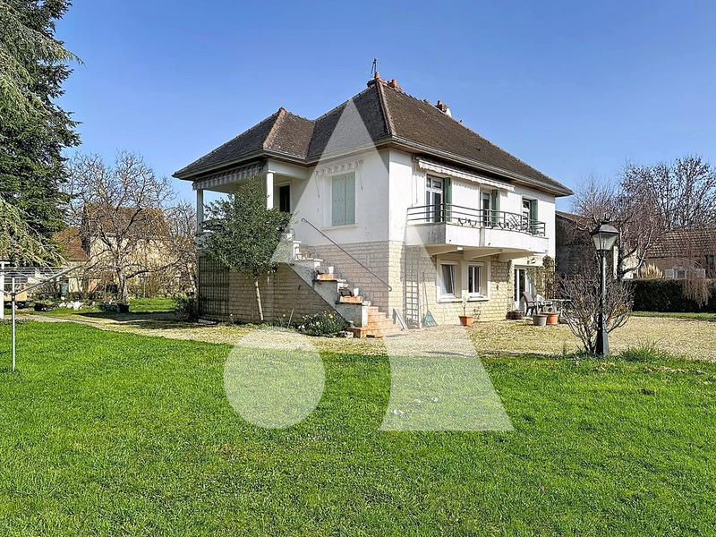 Maison - 148 m² - 5 pièces