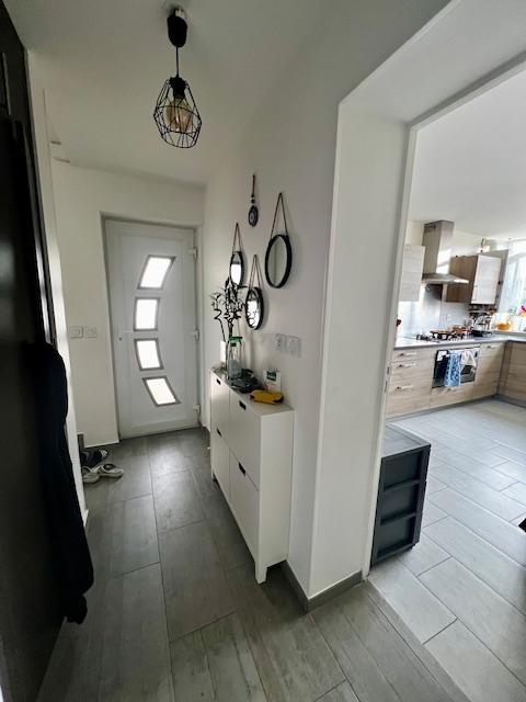 Maison - 94 m² - 5 pièces