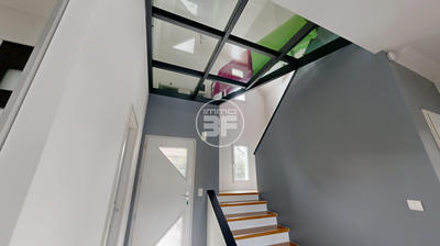 Maison - 186 m² - 6 pièces