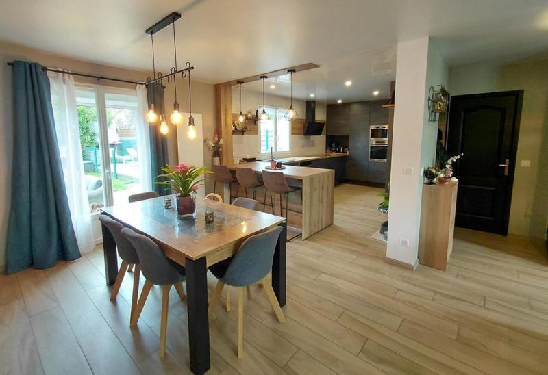 Maison - 116 m² - 6 pièces