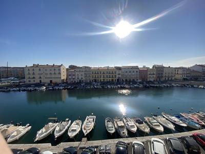 Appartement - 144 m² - 5 pièces