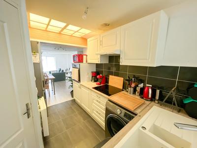 Appartement - 80 m² - 3 pièces