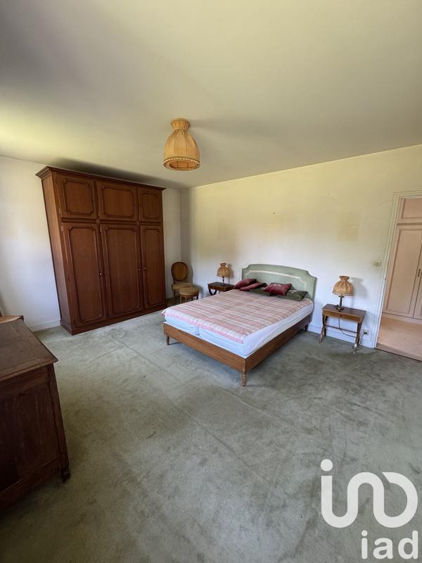 Maison - 270 m² - 9 pièces