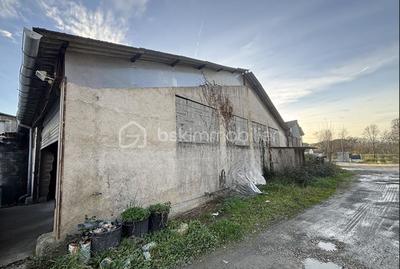 Entrepôt - 438 m² - 1 pièce