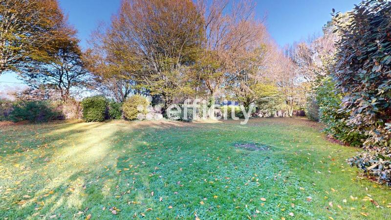 Maison traditionnelle - 132 m² - 7 pièces