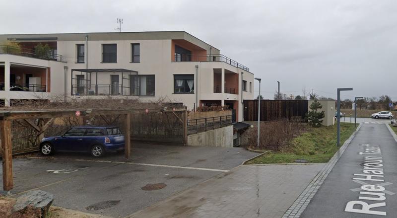 Parking / Garage - 13 m²