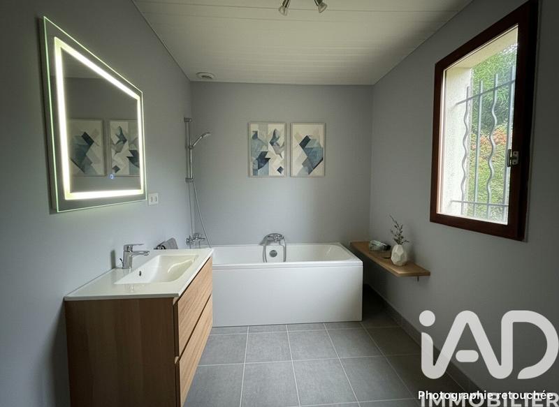 Maison - 95 m² - 5 pièces