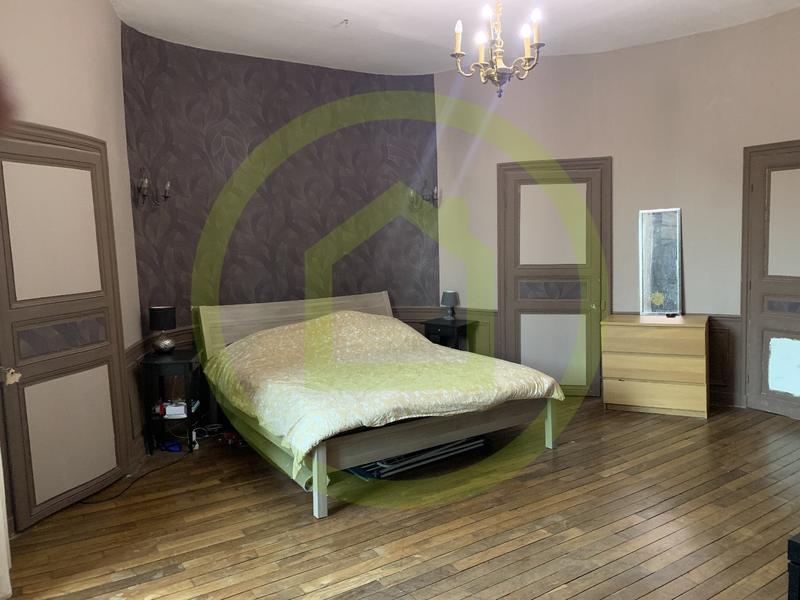 Maison de village - 227 m² - 9 pièces