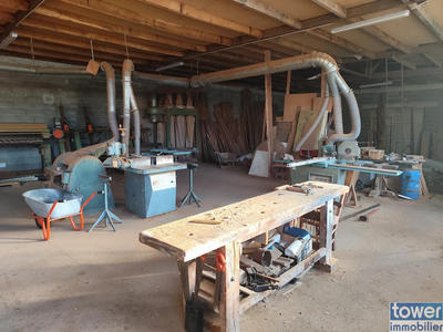 Local d'activités - 343 m²