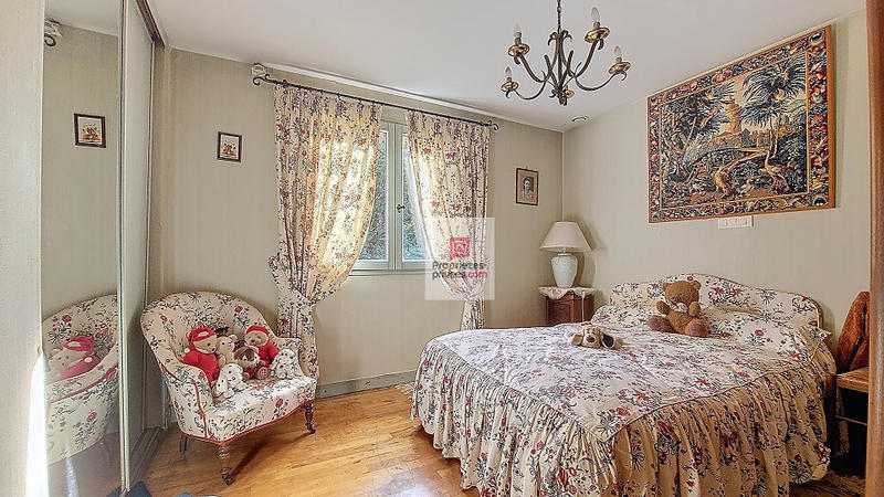 Maison - 183 m² - 5 pièces