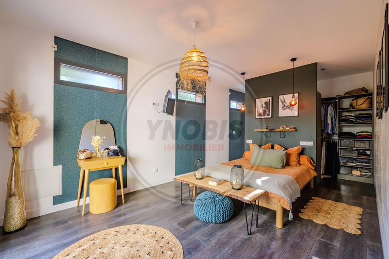 Maison - 161 m² - 6 pièces