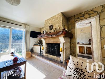 Appartement - 77 m² - 3 pièces