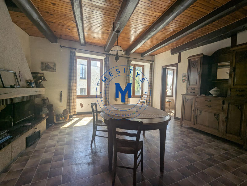 Maison ancienne - 210 m² - 6 pièces