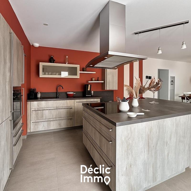 Maison - 140 m² - 6 pièces